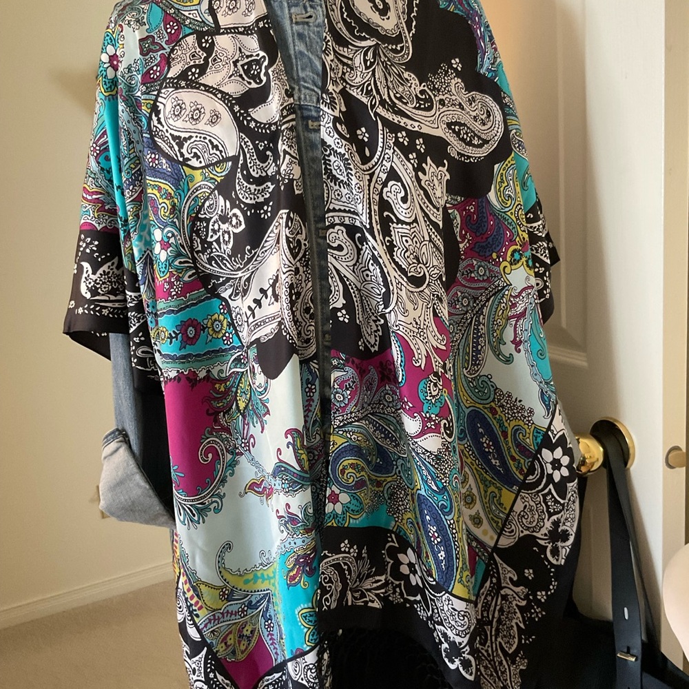 Silk Wrap NWT - Picture 6 of 6